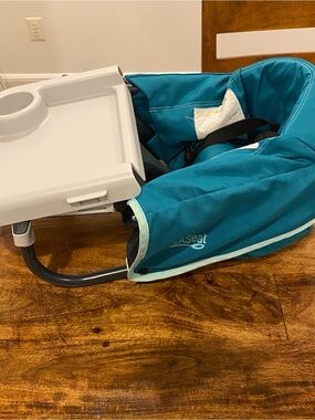 Chicco Quickseat Teal Kids Travel Booster Seat with Tray